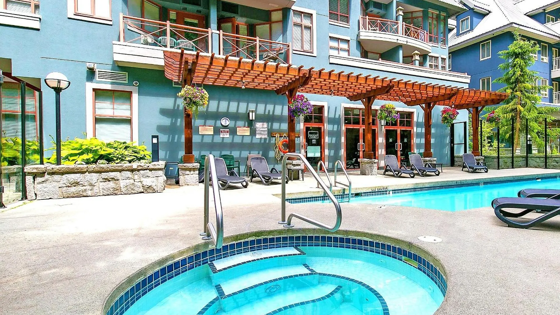 Alpenglow Lodge One Bedroom Penthouse By Mva Whistler